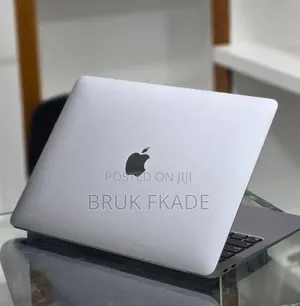 New Laptop Apple MacBook Air 2020 M1 8GB Apple M1 SSD 256GB