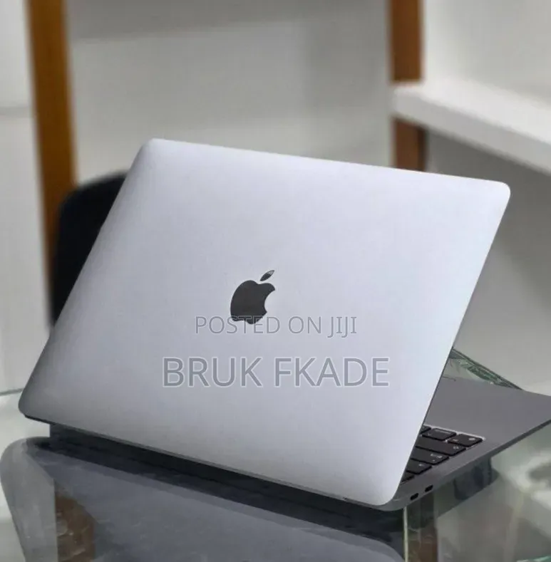 New Laptop Apple MacBook Air 2020 M1 8GB Apple M1 SSD 256GB