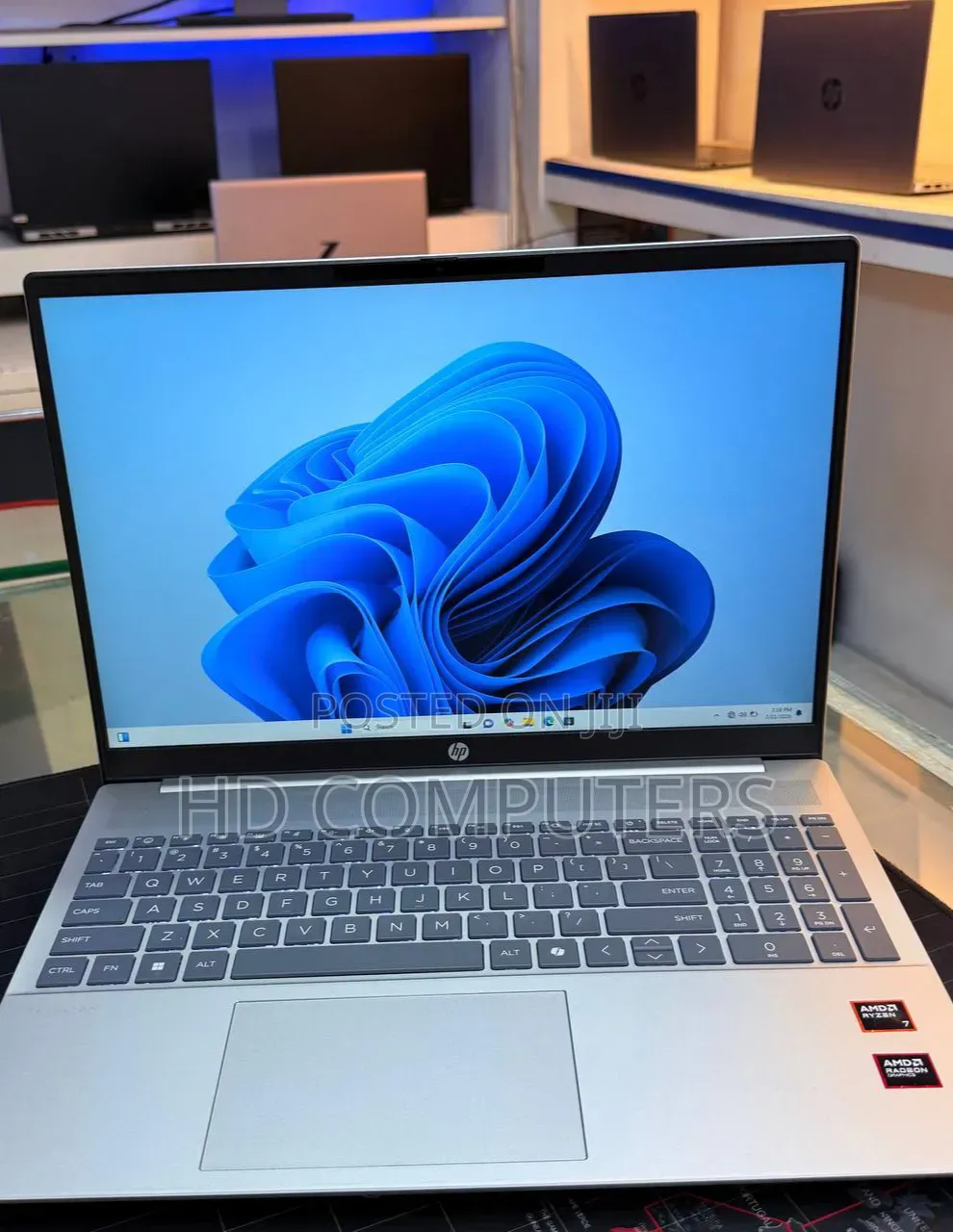 New Laptop HP Pavilion 15 16GB AMD Ryzen 7 SSD 1T