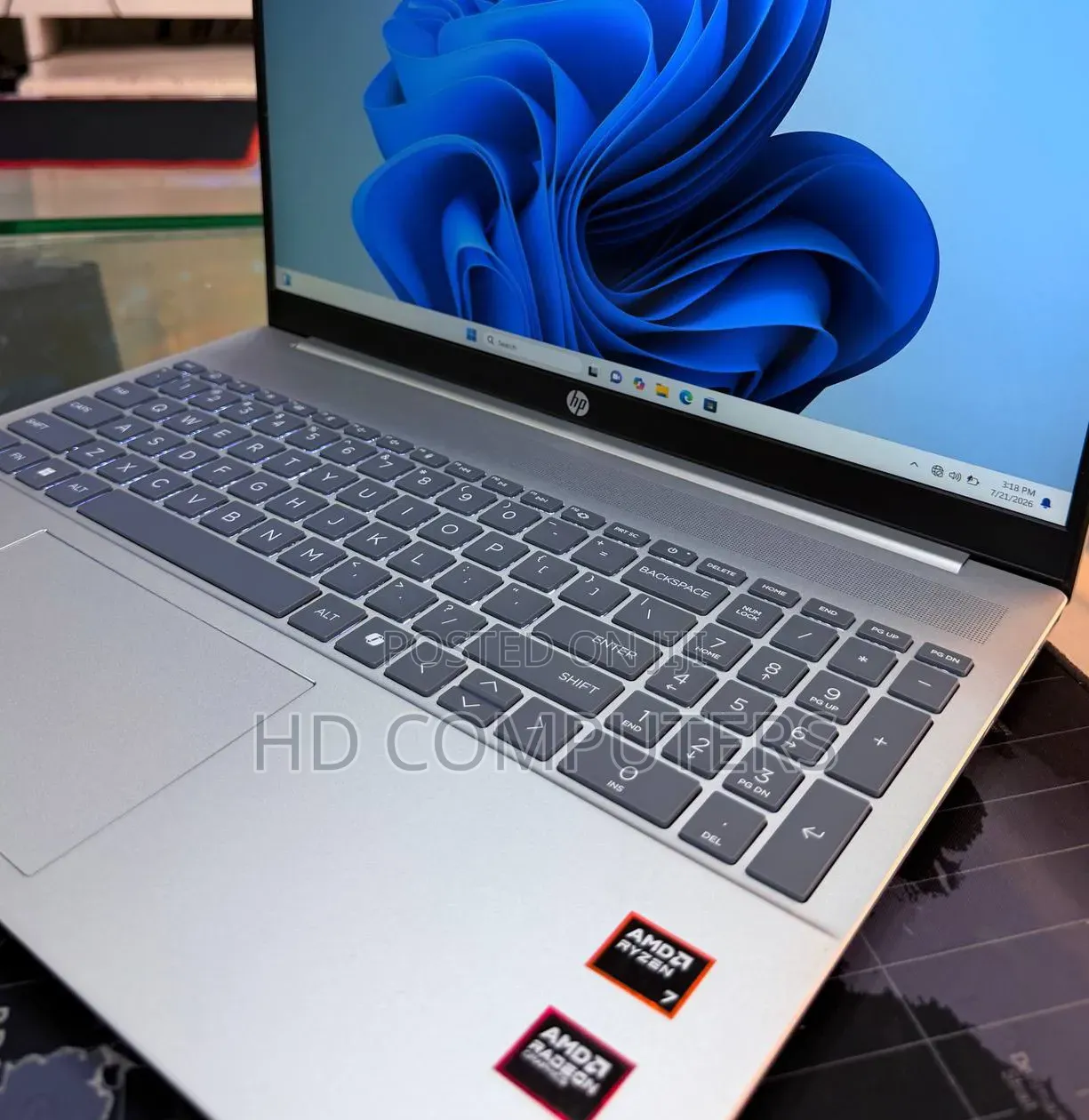 New Laptop HP Pavilion 15 16GB AMD Ryzen 7 SSD 1T