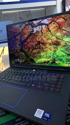 New Laptop Alienware M15 r3 16GB Intel Core Ultra 7 SSD 1T