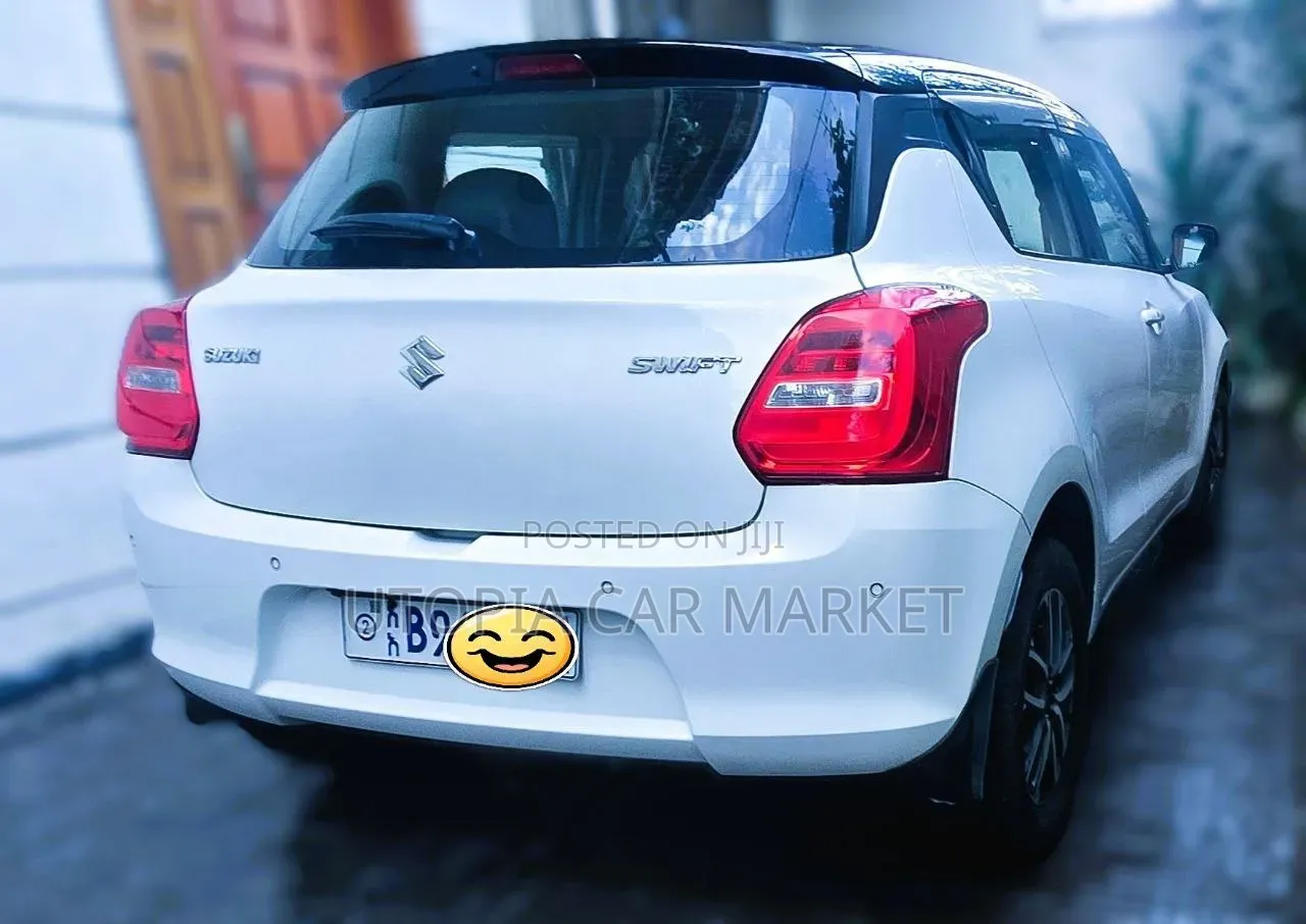 Suzuki Swift 2021 White