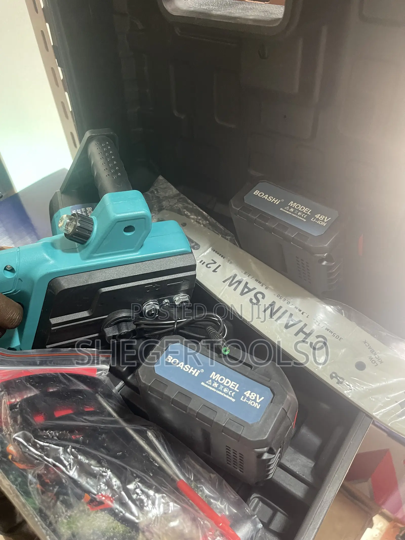 Chargeble Chainsaw