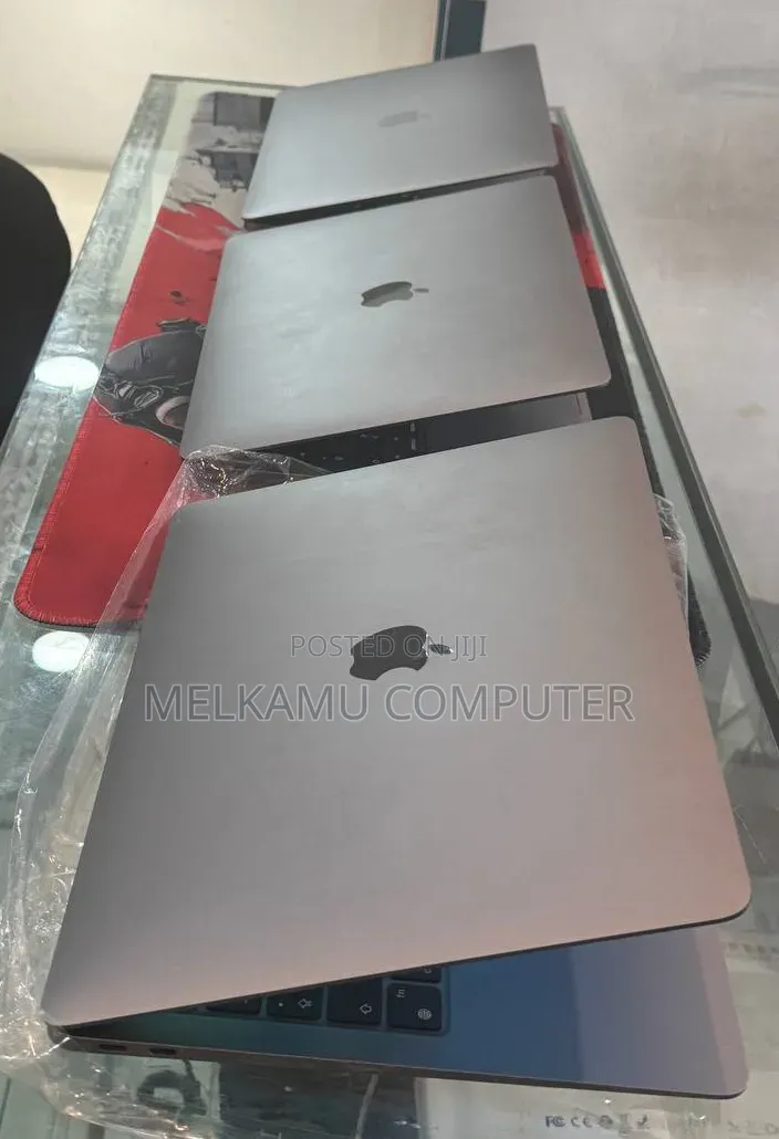 New Laptop Apple MacBook Air 2020 M1 8GB Apple M1 SSD 256GB