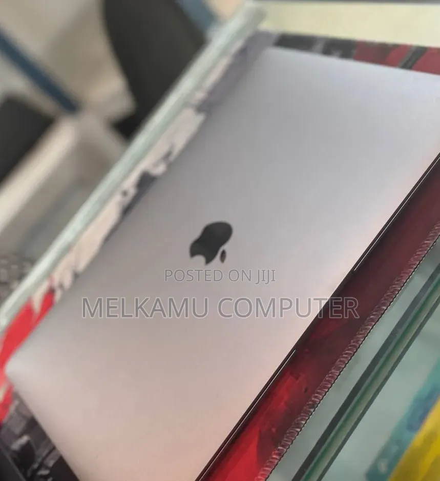 New Laptop Apple MacBook Air 2020 M1 8GB Apple M1 SSD 256GB