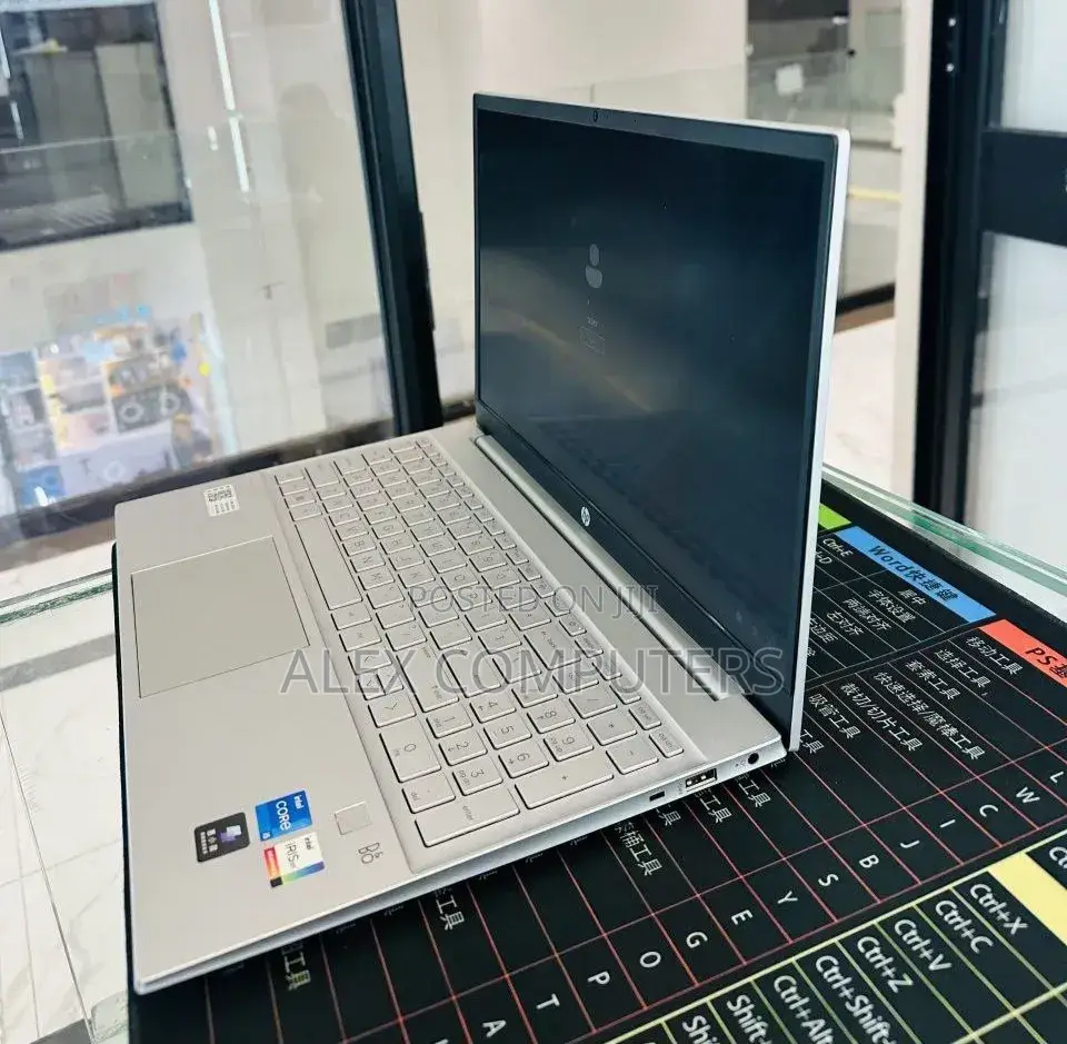 New Laptop HP Stream Notebook 16GB Intel Core i5 SSD 1T