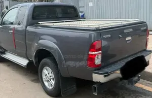 Toyota Hilux 2012 Blue