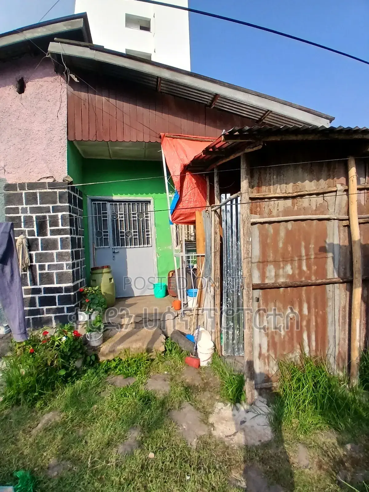 3bdrm House in ቀርደን ሀሰና ፕሮፐርቲስ, Lideta for sale