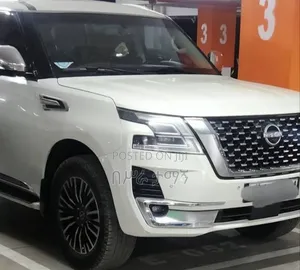 Nissan Patrol 2017 White