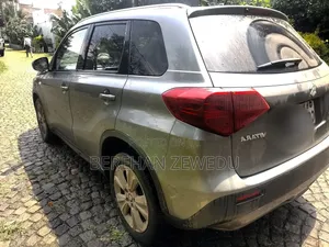 Suzuki Grand Vitara 2021 Gray