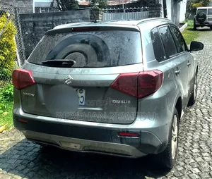 Suzuki Grand Vitara 2021 Gray