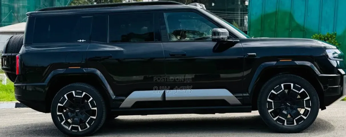 BYD Leopard 8 2.0 Hybrid AWD 2025 Black