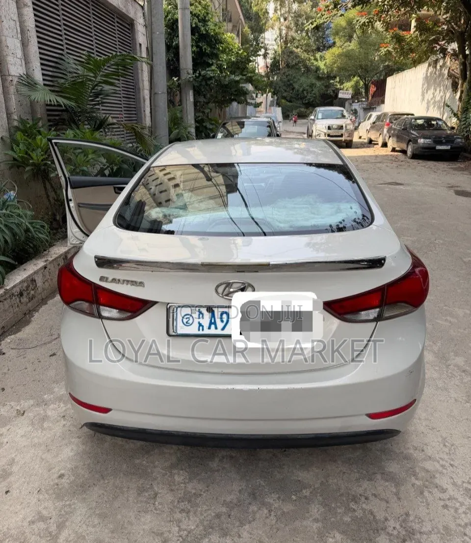 Hyundai Elantra 2015 Gray