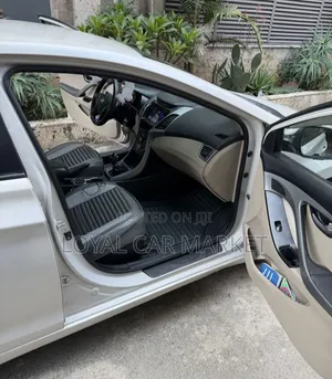 Hyundai Elantra 2015 Gray