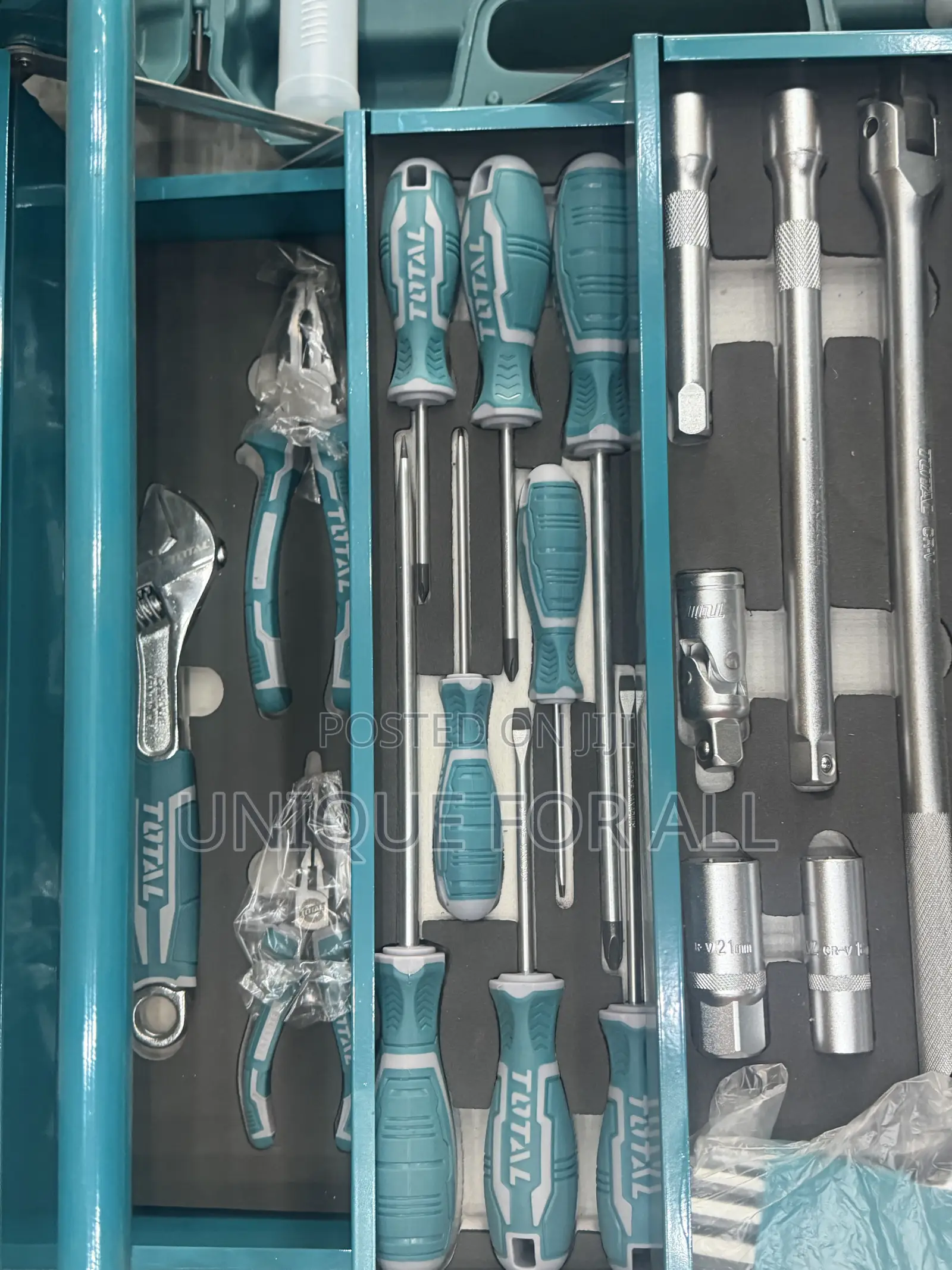 TOTAL Mechanic Tool Set