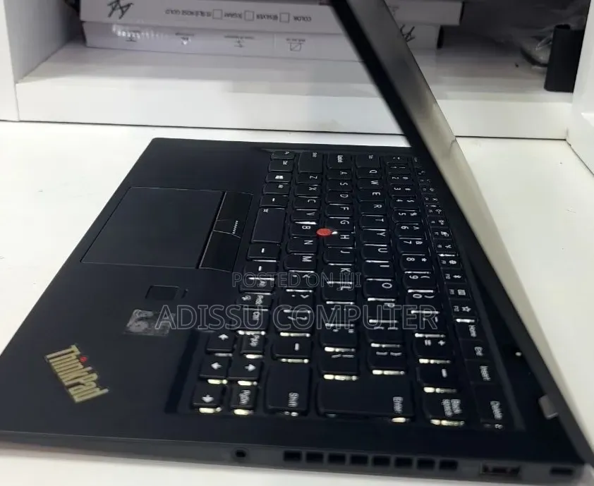 New Laptop Lenovo ThinkPad X1 8GB Intel Core i5 SSD 512GB