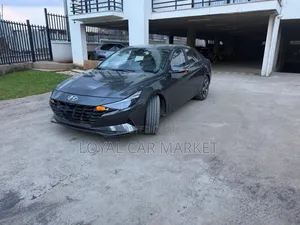 Hyundai Avante 2021 Gray