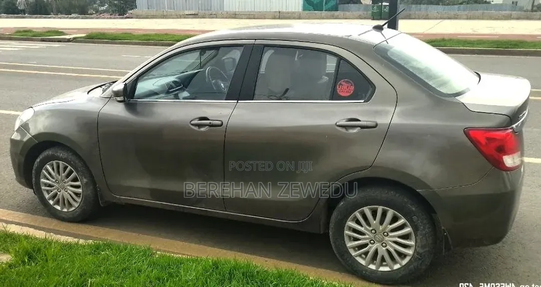 Suzuki Dzire 2022 Gray