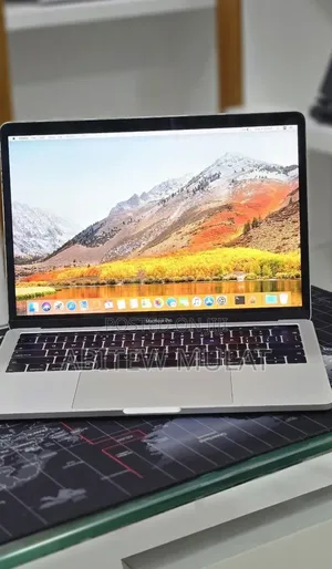 New Laptop Apple MacBook Pro 2019 16GB Intel Core i7 SSD 512GB