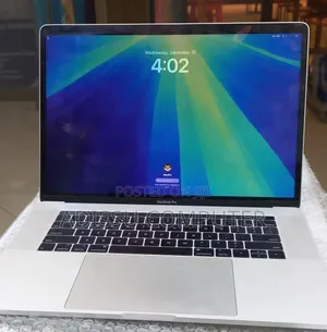 New Laptop Apple MacBook 2018 16GB Intel Core i7 SSD 256GB