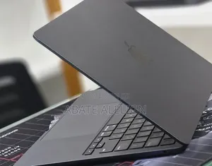 New Laptop Apple MacBook Air 2022 M2 8GB Apple M2 SSD 256GB