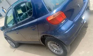 Toyota Yaris 2004 Blue