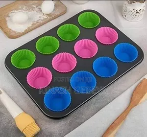 12 Holes Silicone Baking Muffin Pan