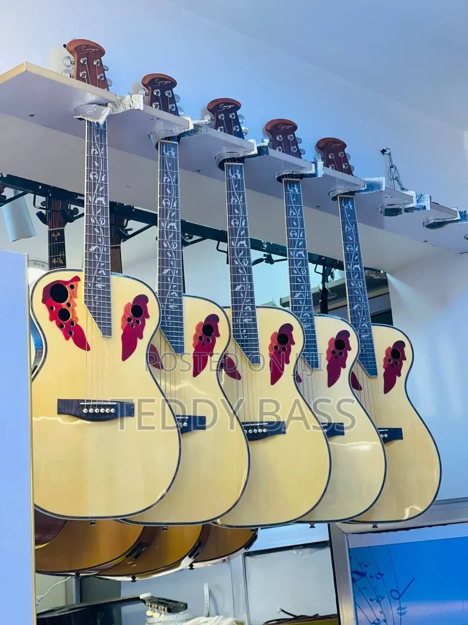 Singer Box Guitar