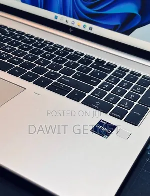 New Laptop HP EliteBook 860 G10 32GB Intel Core i7 SSD 1T