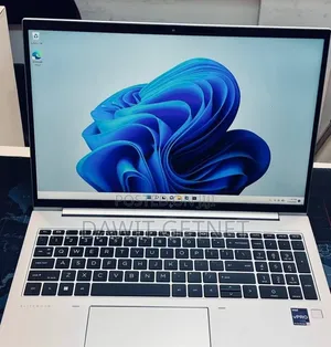 New Laptop HP EliteBook 860 G10 32GB Intel Core i7 SSD 1T