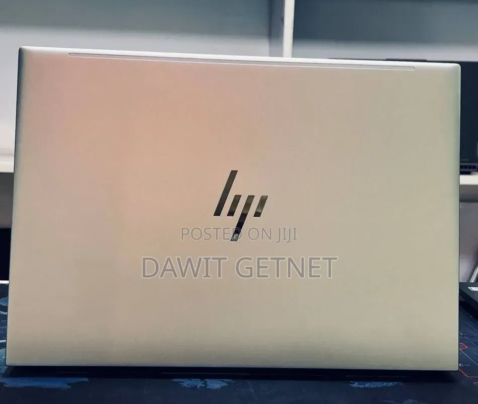 New Laptop HP EliteBook 860 G10 32GB Intel Core i7 SSD 1T