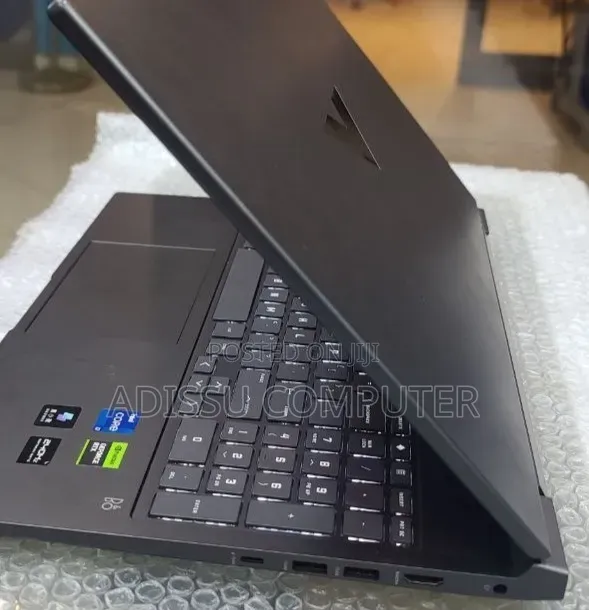 New Laptop HP Victus 16 16GB Intel Core i7 SSD 1T