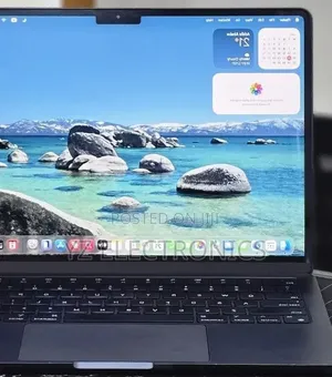 New Laptop Apple MacBook Air 2022 M2 8GB Intel Core i7 SSD 256GB