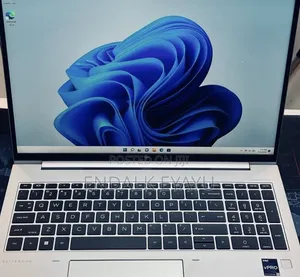 New Laptop HP EliteBook 860 G10 32GB Intel Core i7 SSD 1T