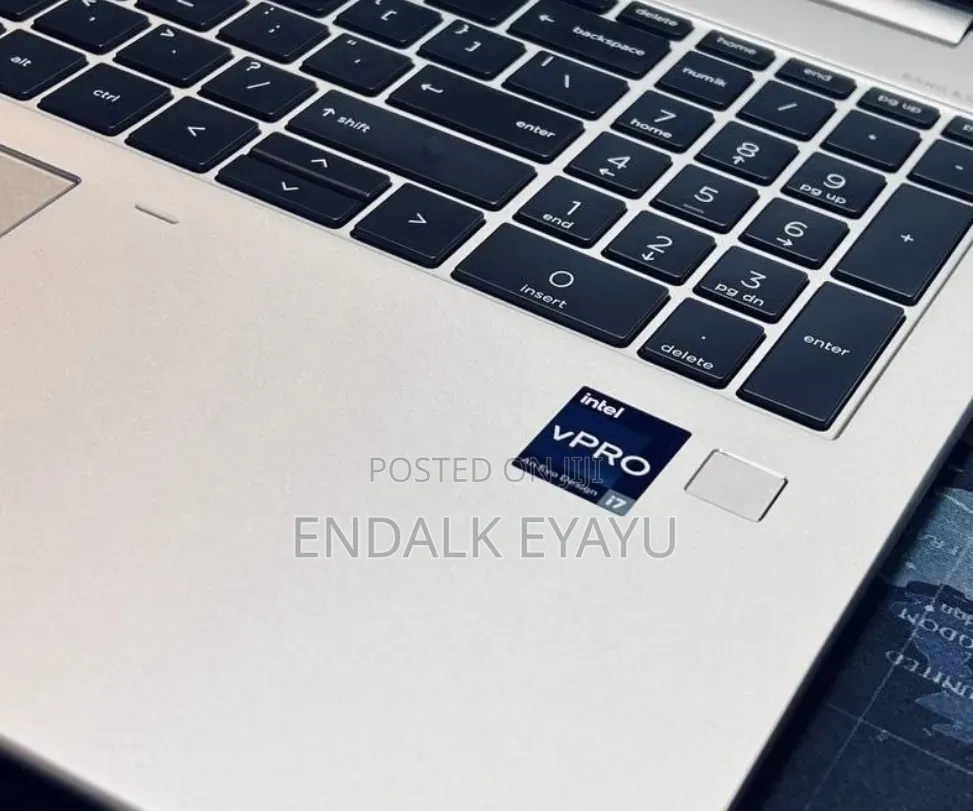 New Laptop HP EliteBook 860 G10 32GB Intel Core i7 SSD 1T