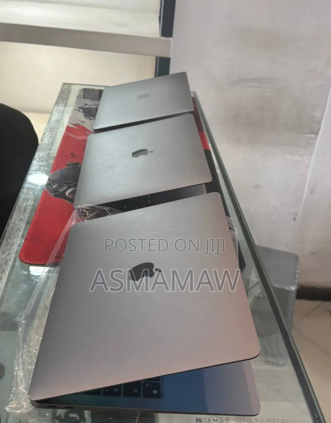 New Laptop Apple MacBook Pro 2021 M1 8GB Intel Core i5 SSD 256GB