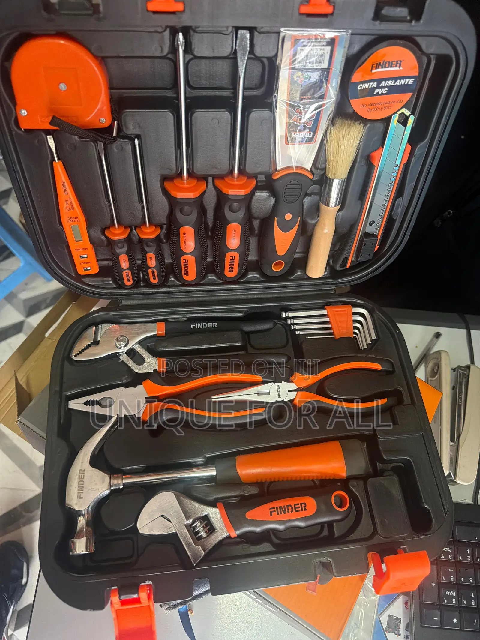 Finder 21-Piece Hand Tool Set,