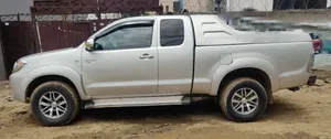 Toyota Hilux 2010 Silver
