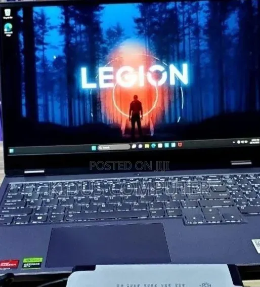 New Laptop Lenovo Legion 5 16GB AMD Ryzen 7 SSD 512GB
