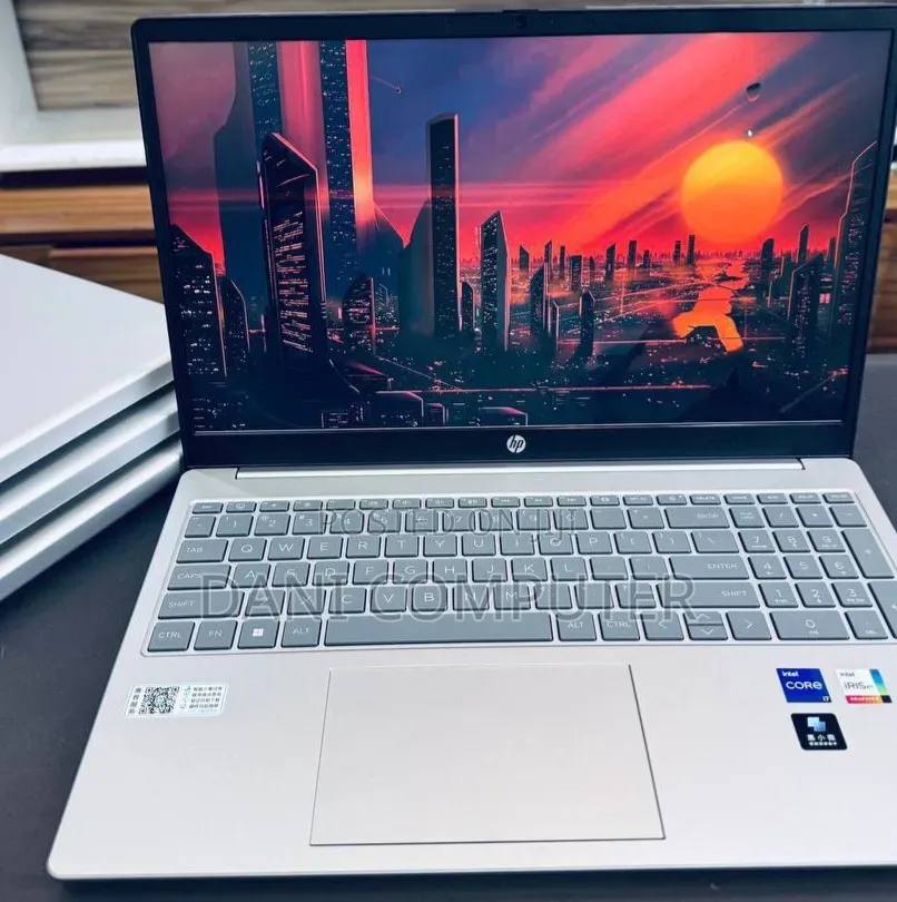 New Laptop HP Stream Notebook 16GB Intel Core i7 SSD 512GB