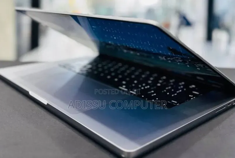 New Laptop Apple MacBook Pro 2021 M1 16GB Apple M1 SSD 512GB
