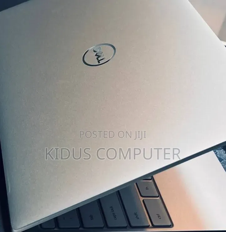 New Laptop Dell XPS 15 16GB Intel Core i5 SSD 512GB