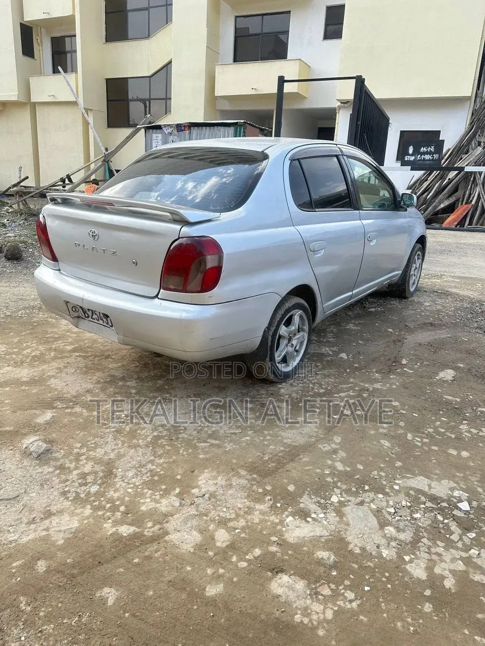 Toyota Platz 2001 Silver