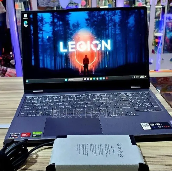 New Laptop Lenovo Legion 5 16GB AMD Ryzen 7 SSD 512GB