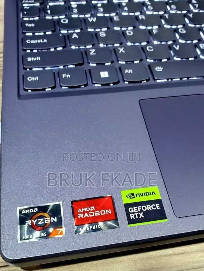 New Laptop Lenovo Legion 5 16GB AMD Ryzen 7 SSD 512GB