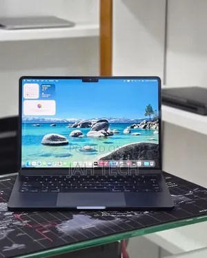 New Laptop Apple MacBook Air 2022 M2 8GB Apple M2 SSD 256GB