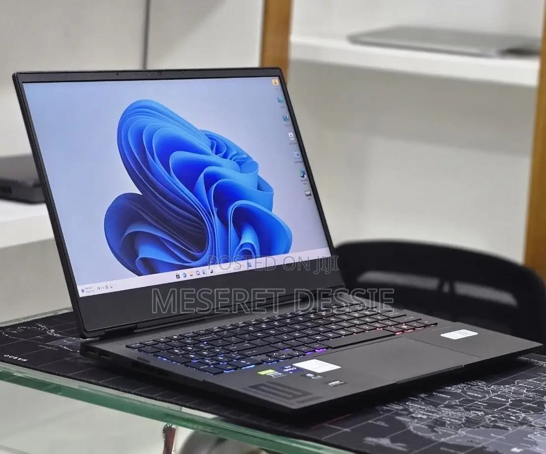 New Laptop Dell 16GB Intel Core i7 SSD 512GB