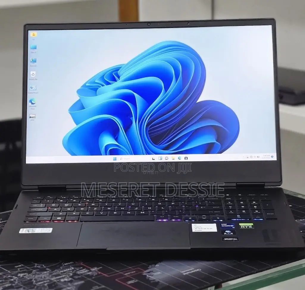 New Laptop Dell 16GB Intel Core i7 SSD 512GB