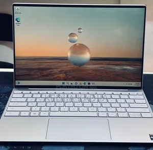 New Laptop Dell XPS 13 2-in-1 (9315) 16GB Intel Core i5 SSD 512GB