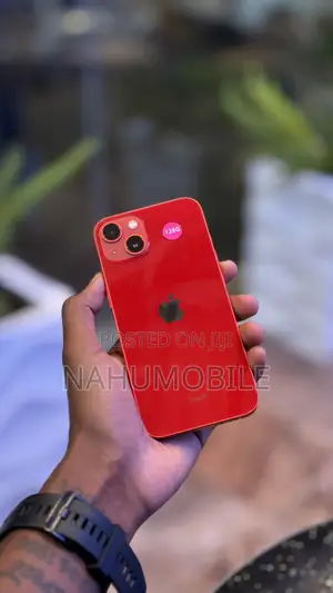Apple iPhone 13 128 GB Red